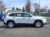 Used 2016 Jeep Cherokee Sport image 4