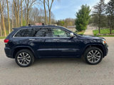 Used 2017 Jeep Grand Cherokee Overland image 5