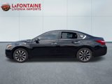 Used 2017 Nissan Altima 2.5 SV w/ Convenience Package image 2