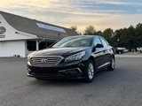 Used 2017 Hyundai Sonata SE image 2