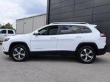 Used 2019 Jeep Cherokee Limited image 2