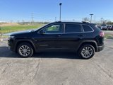 Used 2019 Jeep Cherokee Latitude Plus w/ Comfort/Convenience Group image 4