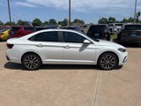 New 2025 Volkswagen Jetta SE image 4