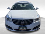 Used 2017 Buick Regal Premium image 2