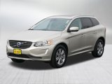 Used 2017 Volvo XC60 T5 Inscription image 3