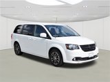 Used 2018 Dodge Grand Caravan SE image 3
