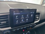 New 2025 Hyundai Venue SE image 4