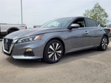 Used 2022 Nissan Altima 2.5 SV w/ SV Premium Package image 2