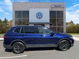 Certified 2022 Volkswagen Tiguan SE image 2