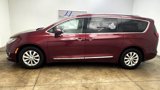 Used 2018 Chrysler Pacifica Touring-L w/ Premium Audio Group image 4