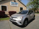 Used 2018 Toyota RAV4 LE image 2