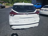 Used 2022 Nissan Kicks SV image 4