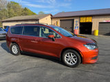 Used 2018 Chrysler Pacifica LX image 2