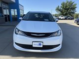 Used 2017 Chrysler Pacifica LX image 2