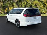 New 2025 Chrysler Pacifica Limited image 3
