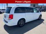 Used 2017 Dodge Grand Caravan SXT image 5