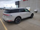 Used 2023 Lincoln Aviator Reserve w/ Equipment Group 201A image 3