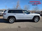 Used 2023 Jeep Grand Cherokee L Laredo image 2