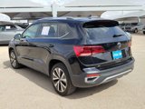 Used 2024 Volkswagen Taos SE image 4