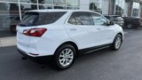 Used 2018 Chevrolet Equinox LT image 2