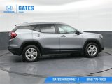 Used 2024 GMC Terrain SLE image 3