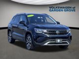 Used 2022 Volkswagen Taos SE image 2