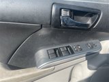 Used 2013 Toyota Camry Hybrid image 4