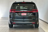 Used 2022 Chrysler Pacifica Limited image 5