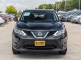 Used 2018 Nissan Rogue Sport SV image 2