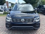 Used 2019 Volkswagen Tiguan SE image 2