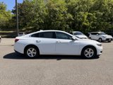 Used 2023 Chevrolet Malibu LT image 3