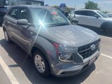 Used 2022 Hyundai Venue SE image 2
