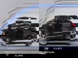 New 2025 Cadillac XT5 Luxury image 2