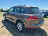 Used 2013 Volkswagen Touareg Sport image 2