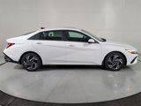 New 2025 Hyundai Elantra Limited image 3