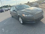 Used 2016 Ford Fusion SE image 4
