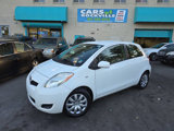 Used 2011 Toyota Yaris 2-Door Hatchback image 4