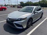 Used 2023 Toyota Camry SE image 3