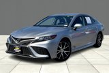 Used 2022 Toyota Camry SE image 2