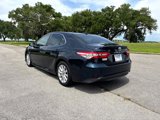 Used 2020 Toyota Camry LE image 5