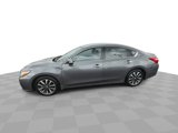Used 2017 Nissan Altima 2.5 SL w/ Moonroof Package image 5