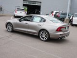Used 2021 Volvo S60 T5 Momentum w/ Premium Package image 5