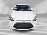 Used 2019 Toyota Yaris L image 2