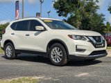 Used 2020 Nissan Rogue SV image 2