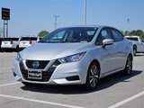 Used 2020 Nissan Versa SV image 3