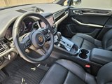 Certified 2024 Porsche Macan image 4