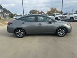 Used 2021 Nissan Versa SV image 2