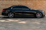 Used 2017 Mercedes-Benz E 300 4MATIC image 4