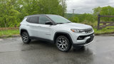 New 2025 Jeep Compass Limited image 2
