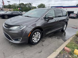 Used 2019 Chrysler Pacifica Touring-L image 4